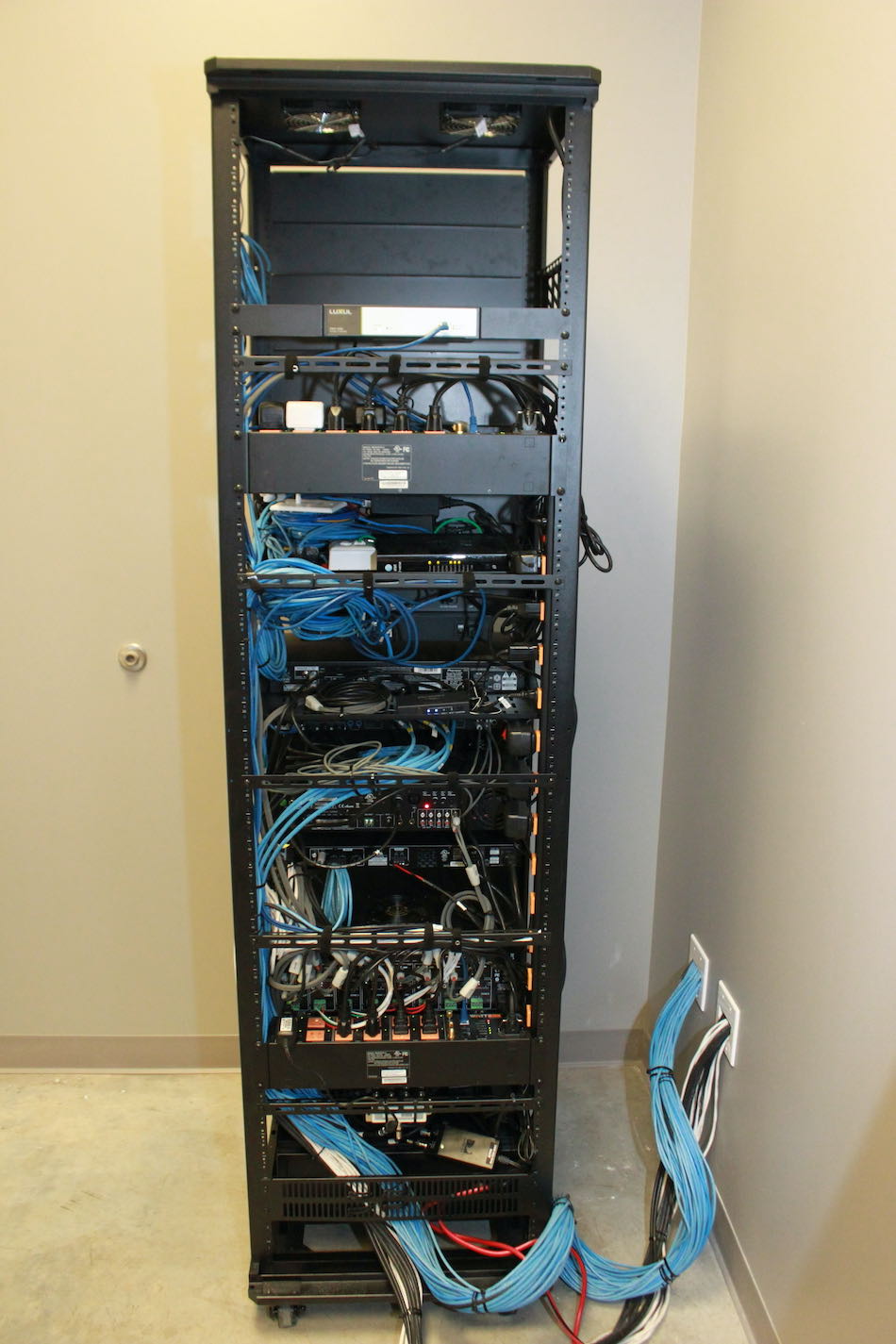 Rear Large 42U Rack
